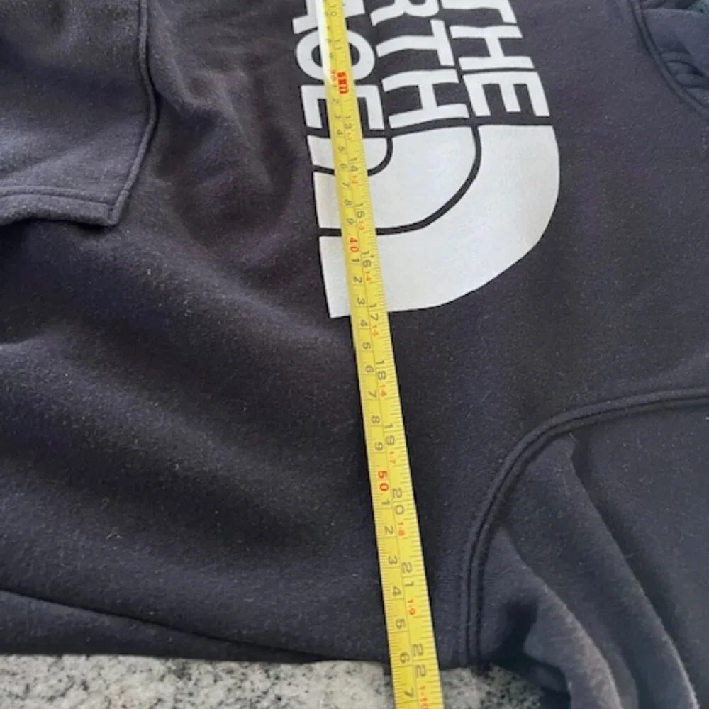 The North Face Men's Half Dome Pullover Hoodie Men's Small Black kangaroo pocket